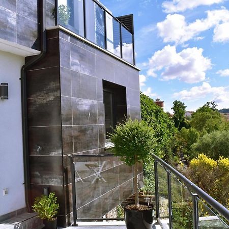 Albergue Hosting Duero Pesquera de Duero Bagian luar foto